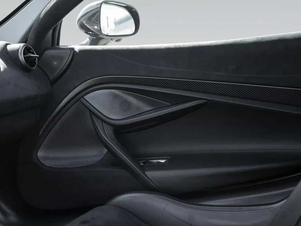 McLaren 720S Coupé | Racing Seats | Harness Bar | B&W 07/2022-photo-25