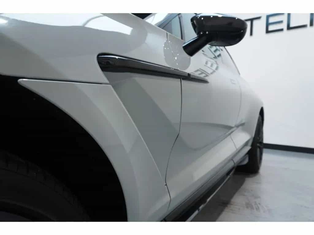 Aston Martin DBX 4.0 V8 DBX707 08/2023-photo-17