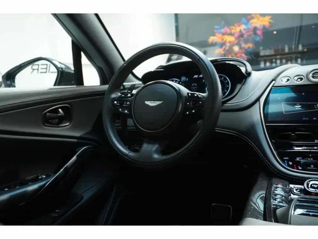 Aston Martin DBX 4.0 V8 DBX707 08/2023-photo-29