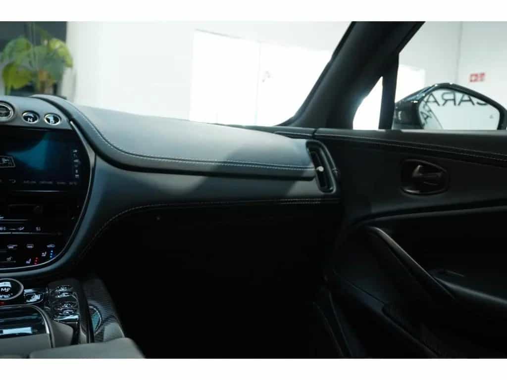 Aston Martin DBX 4.0 V8 DBX707 08/2023-photo-30