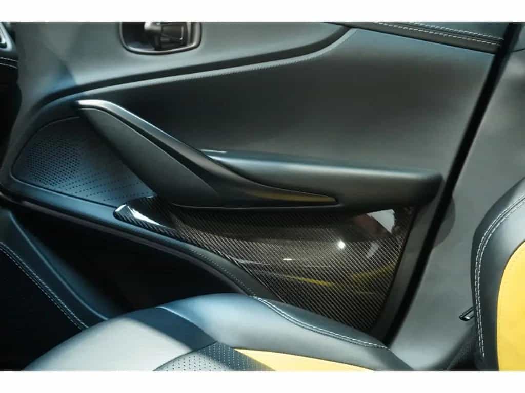Aston Martin DBX 4.0 V8 DBX707 08/2023-photo-39