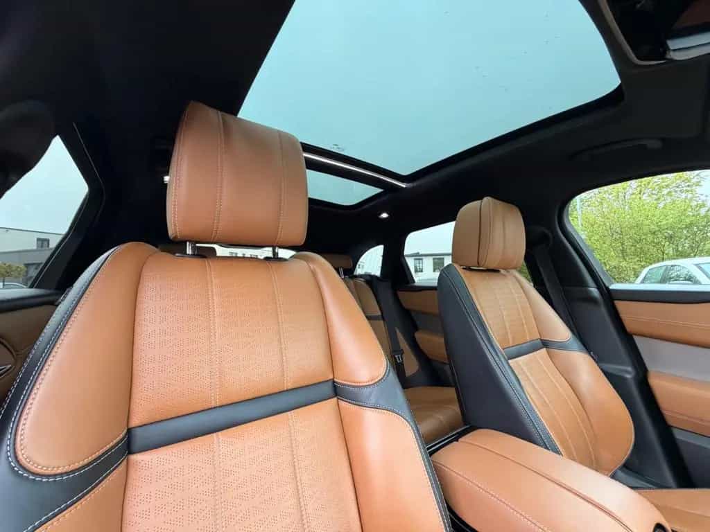 Land Rover Range Rover Rover Velar R-Dynamic SE 10/2018-photo-23