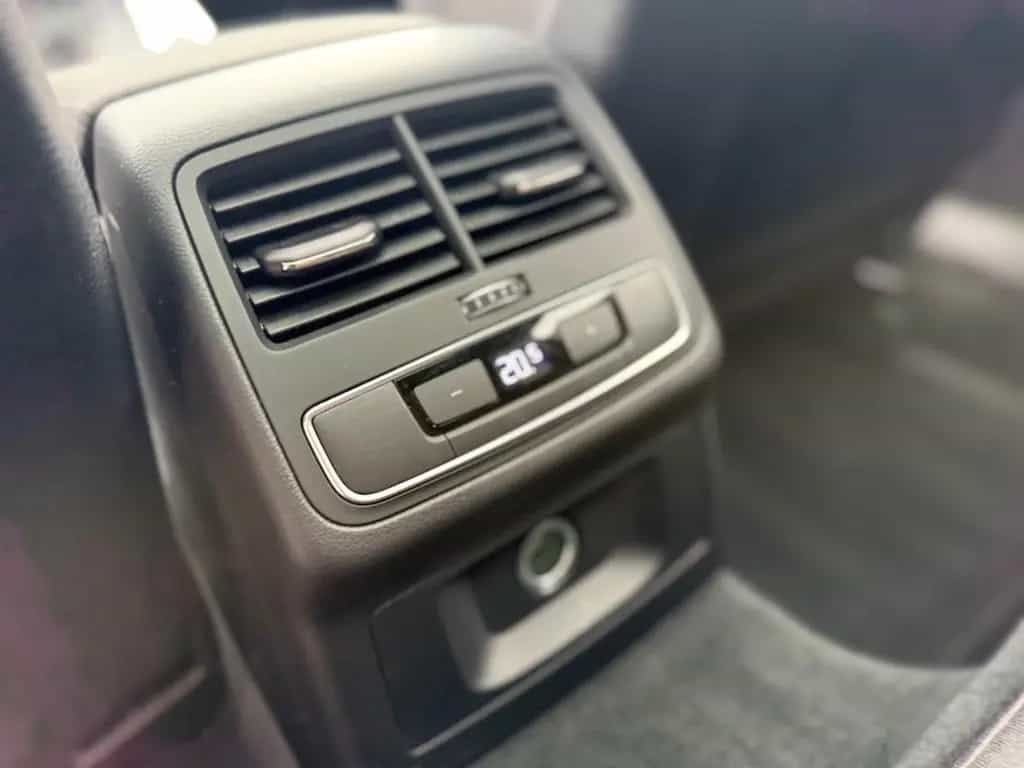 Audi A4 Avant 40 TDI S tronic I AHK I PANO I LED 11/2020-photo-19