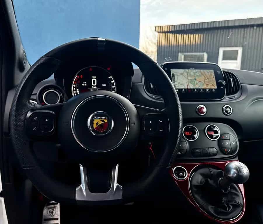Abarth 595C 1.4 T-Jet 16V 595C Turismo LEDER LED NAVI 06/2024-photo-13