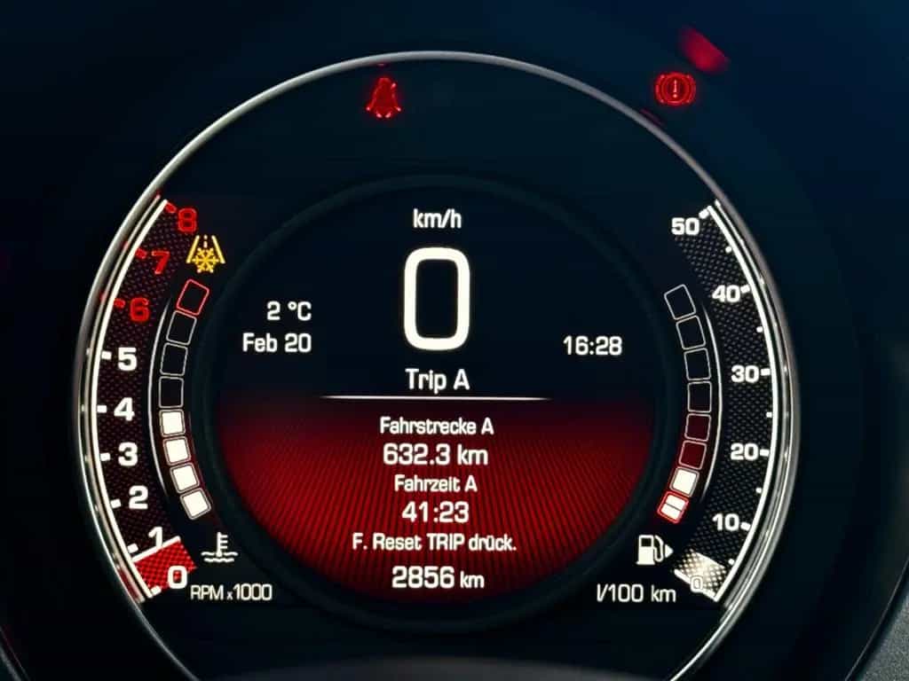Abarth 595C 1.4 T-Jet 16V 595C Turismo LEDER LED NAVI 06/2024-photo-19