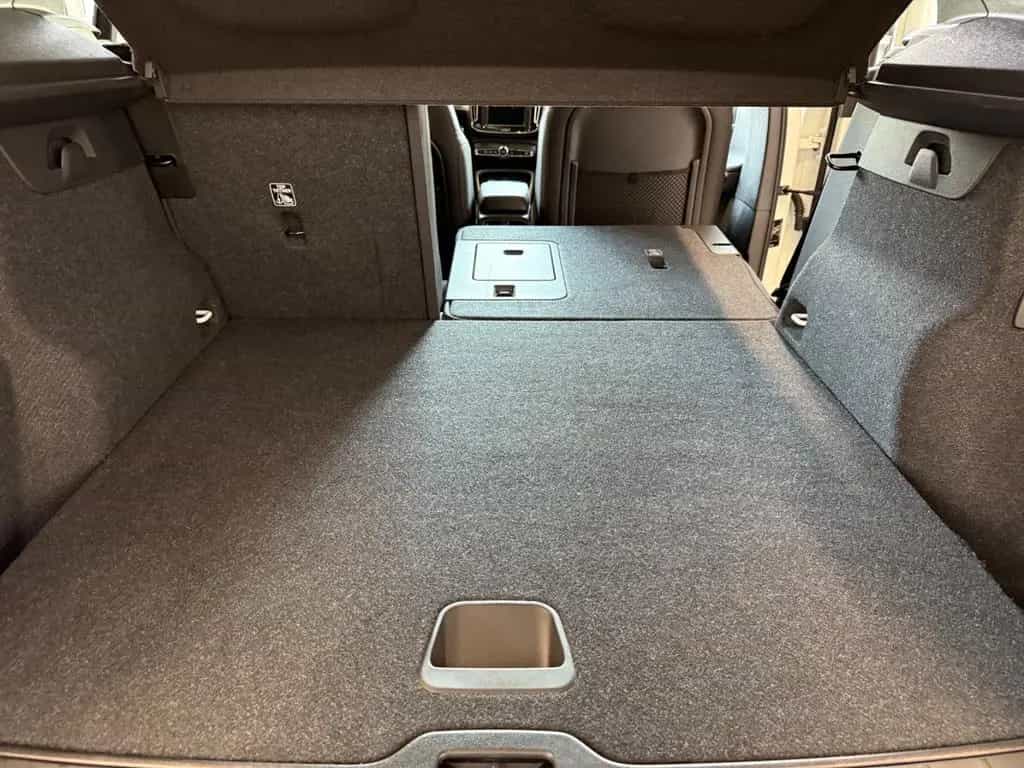 Volvo XC 40 Momentum Pro, ALLRAD, Winterpaket, 12/2020-photo-11