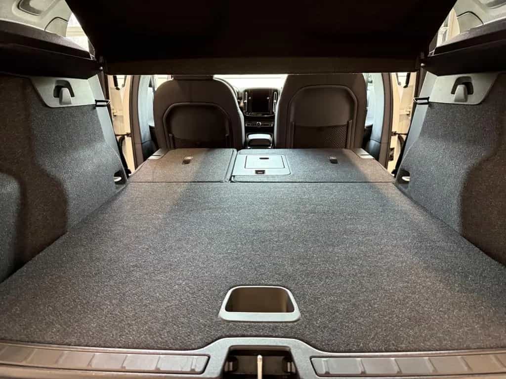 Volvo XC 40 Momentum Pro, ALLRAD, Winterpaket, 12/2020-photo-12