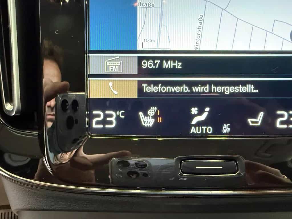 Volvo XC 40 Momentum Pro, ALLRAD, Winterpaket, 12/2020-photo-30