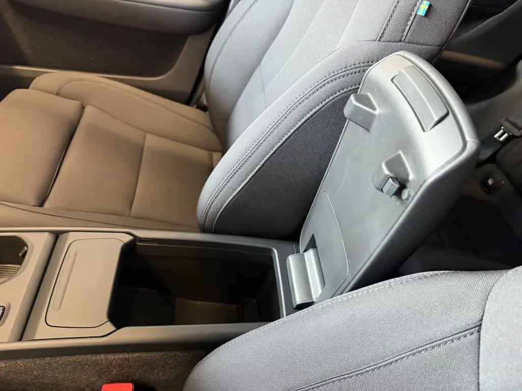 Volvo XC 40 Momentum Pro, ALLRAD, Winterpaket, 12/2020-photo-35