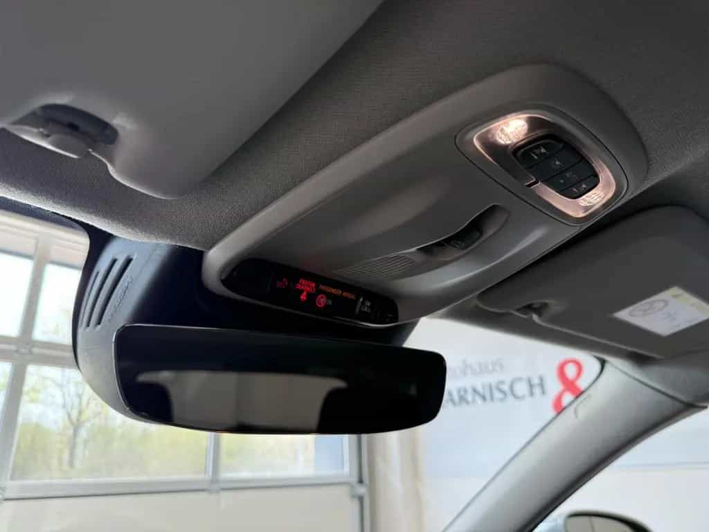 Volvo XC 40 Momentum Pro, ALLRAD, Winterpaket, 12/2020-photo-37