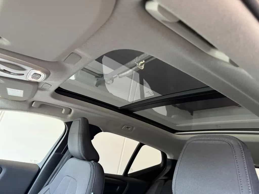 Volvo XC 40 Momentum Pro, ALLRAD, Winterpaket, 12/2020-photo-39