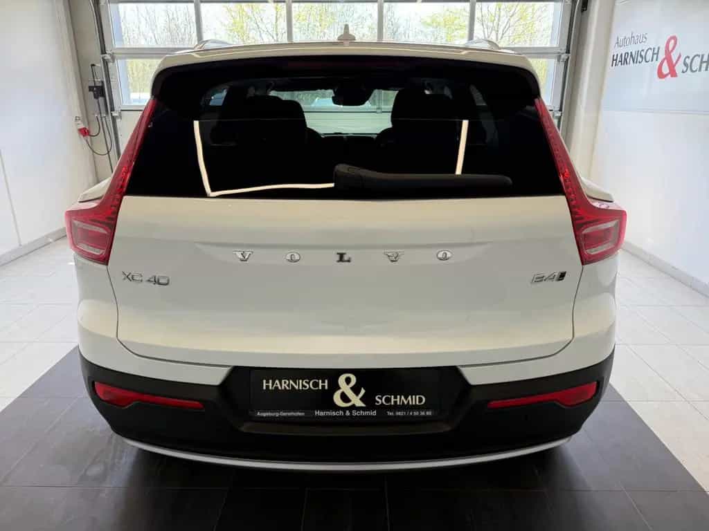Volvo XC 40 Momentum Pro, ALLRAD, Winterpaket, 12/2020-photo-5
