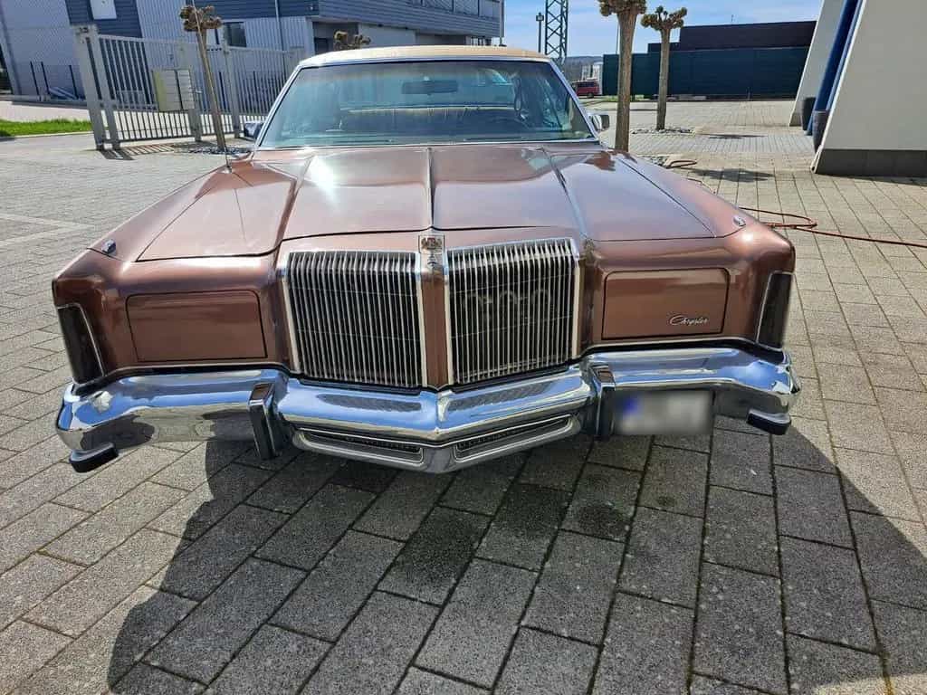 Chrysler New Yorker 07/1976-photo-1