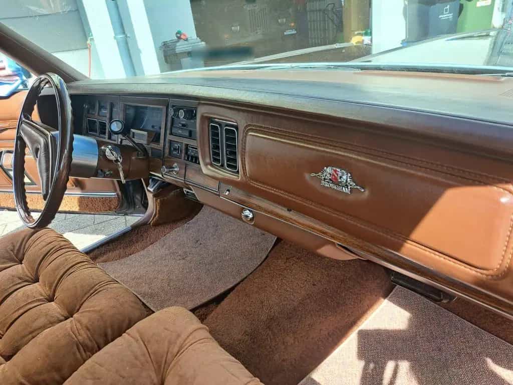 Chrysler New Yorker 07/1976-photo-3