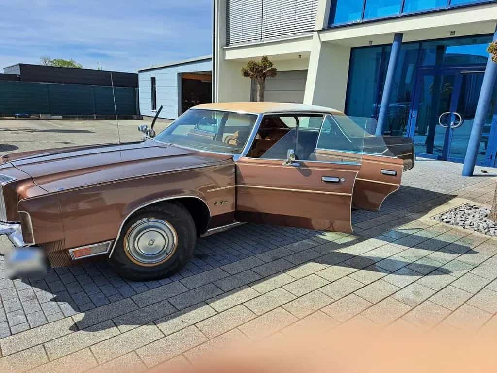 Chrysler New Yorker 07/1976-photo-5
