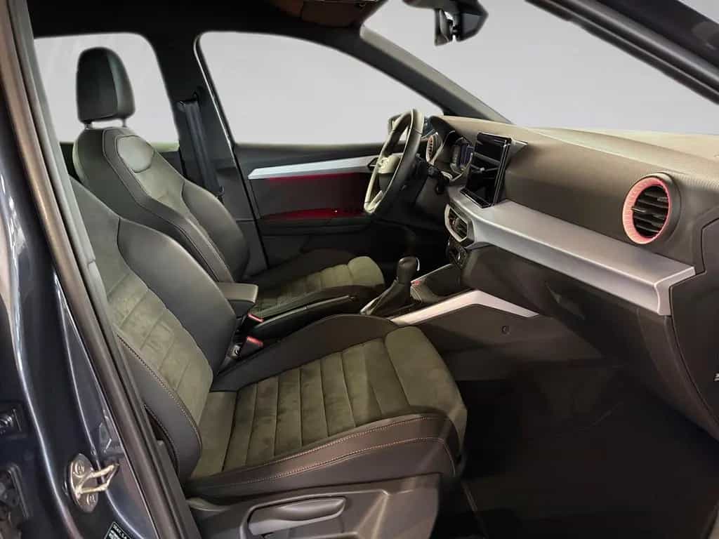 Seat Arona 1.0 TSI FR DSG LED Navi ACC Alcantara ACC 03/2025-photo-9