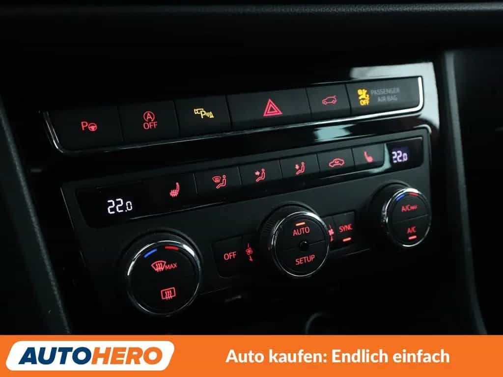 Seat Ateca 2.0 TSI FR 4Drive Aut.*NAVI*ACC*CAM*SHZ* 04/2019-photo-23