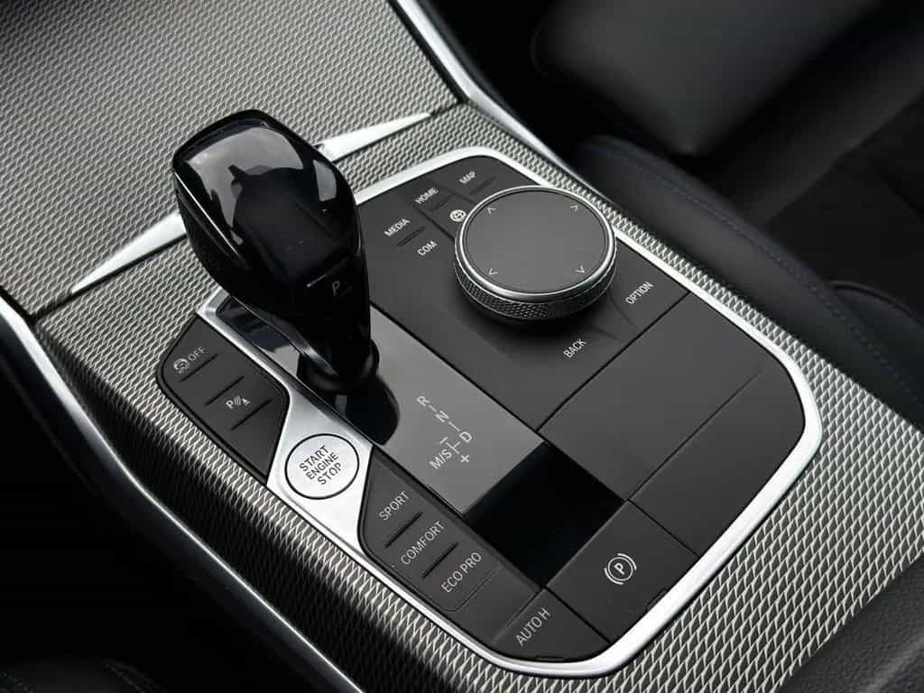 BMW 320 d Aut. G21 | M SPORT | ACC | AHK | PANORAMA 01/2021-photo-29