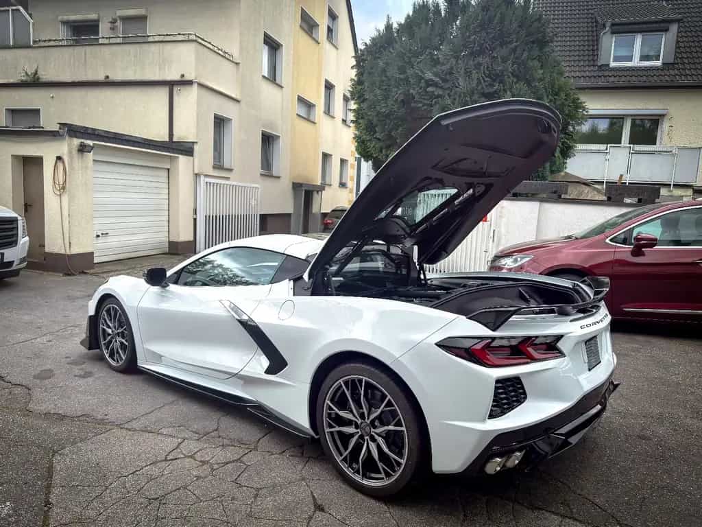 Corvette C8 Stingray Targa LT2 Z51 PERFORMANCE TÜV DE LED 01/2025-photo-14