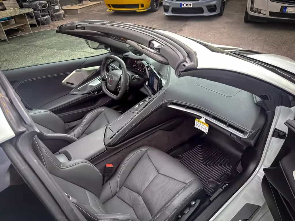Corvette C8 Stingray Targa LT2 Z51 PERFORMANCE TÜV DE LED 01/2025-photo-21