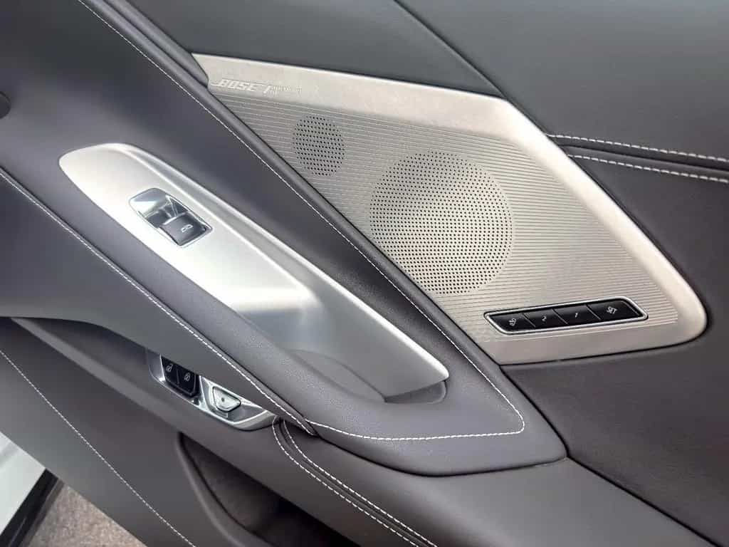 Corvette C8 Stingray Targa LT2 Z51 PERFORMANCE TÜV DE LED 01/2025-photo-35