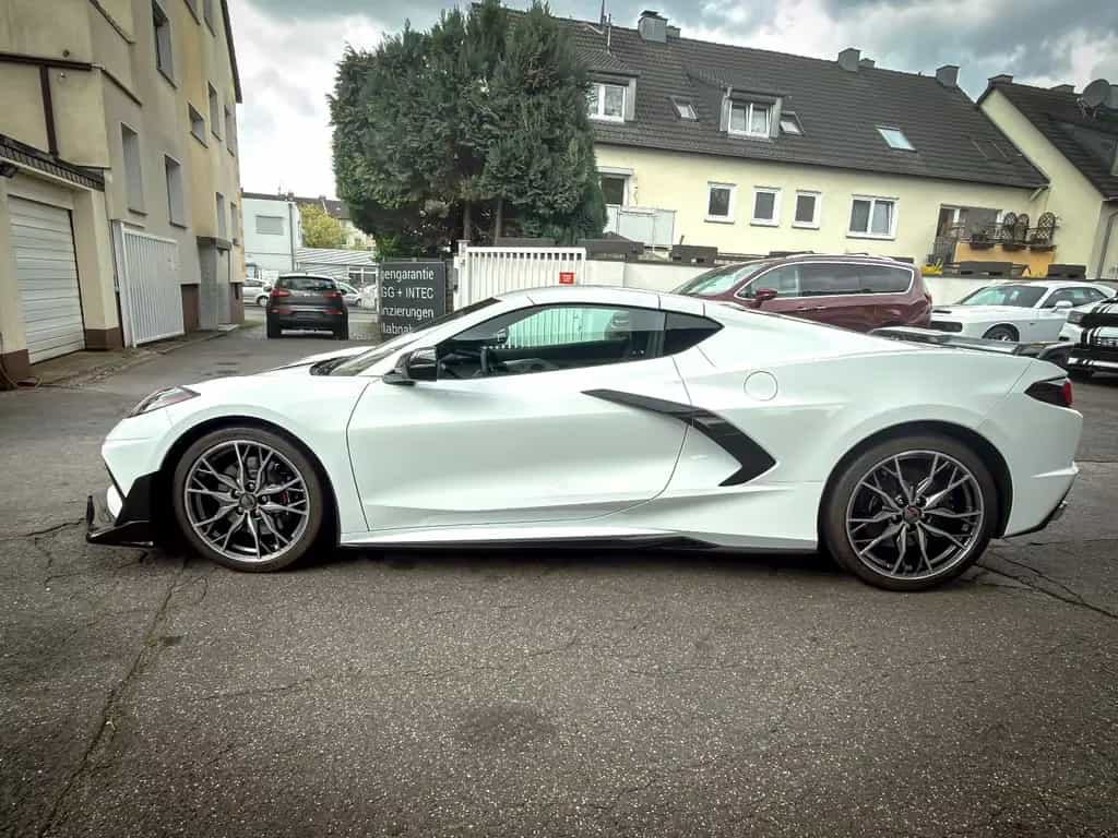 Corvette C8 Stingray Targa LT2 Z51 PERFORMANCE TÜV DE LED 01/2025-photo-7