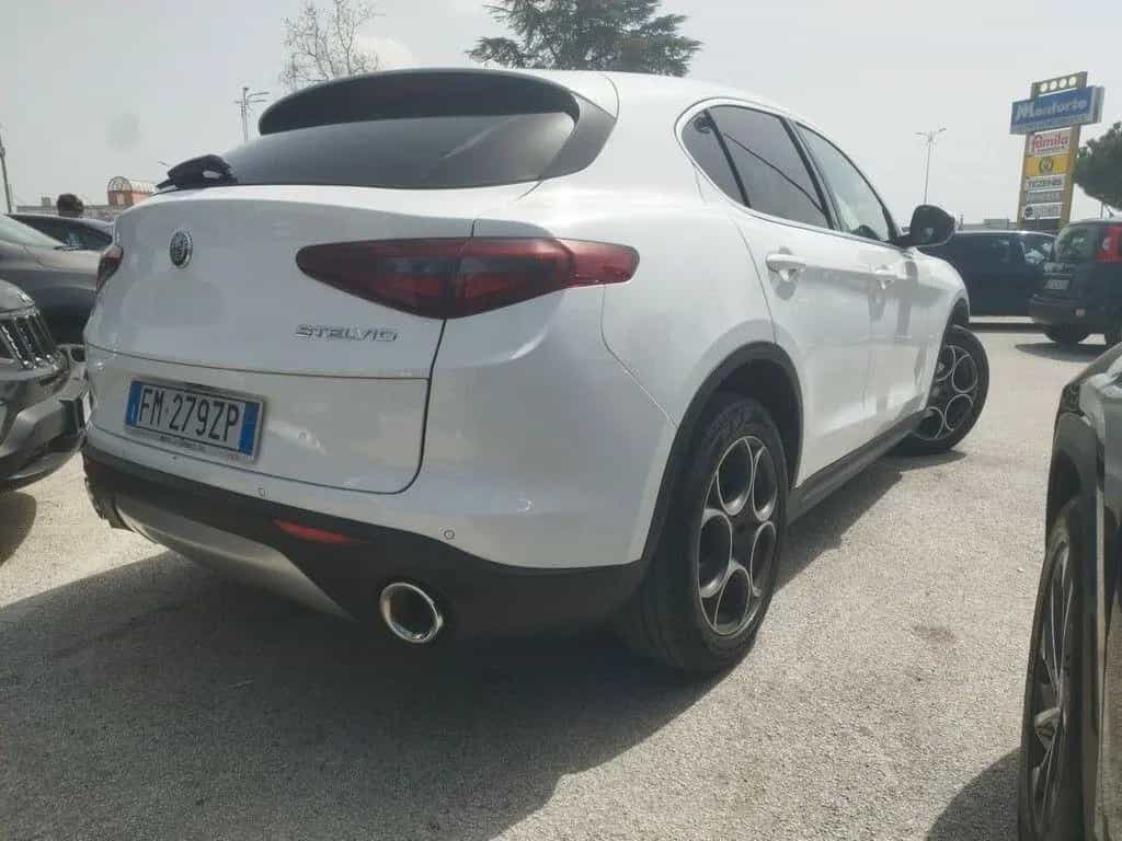 Alfa Romeo Stelvio 2.2 Turbodiesel 210 CV AT8 Q4 02/2018-photo-2