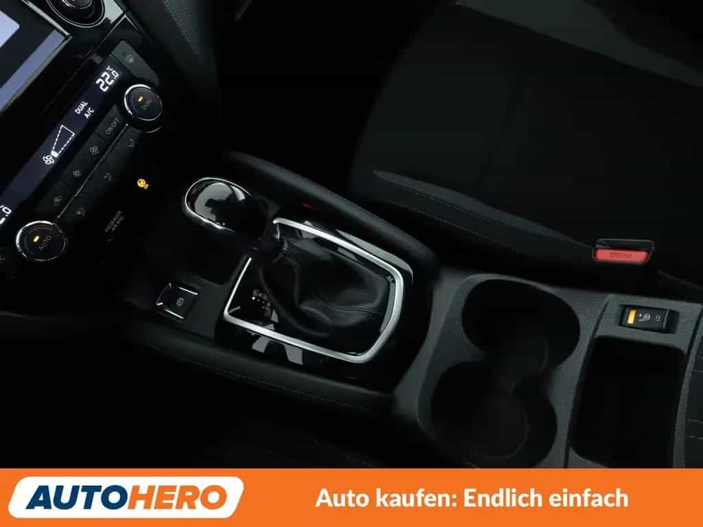 Nissan Qashqai 1.2 Acenta*NAVI*TEMPO*CAM*PDC*SHZ*KLIMA* 05/2018-photo-23