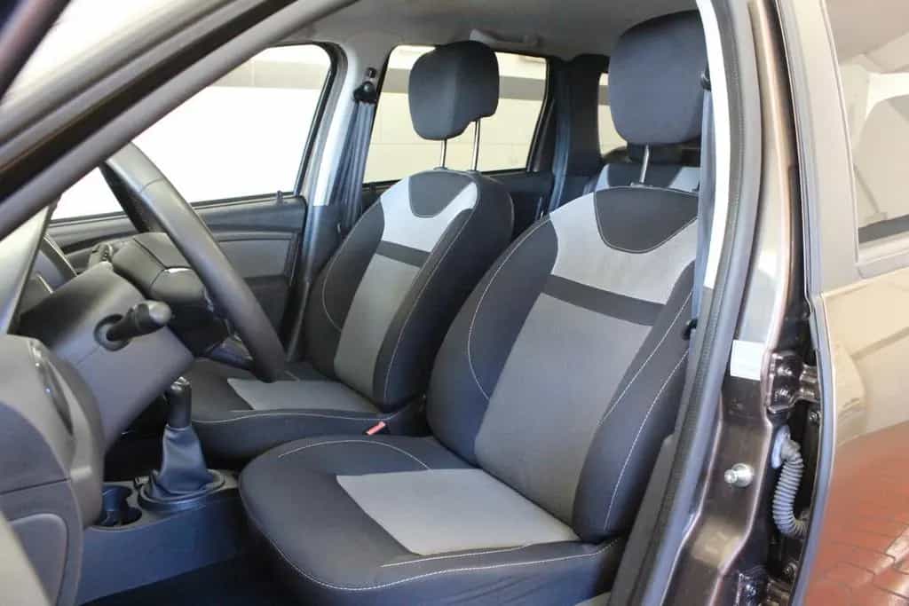 Dacia Duster SCE 115 Laureate AHK *Navigation* 02/2018-photo-13