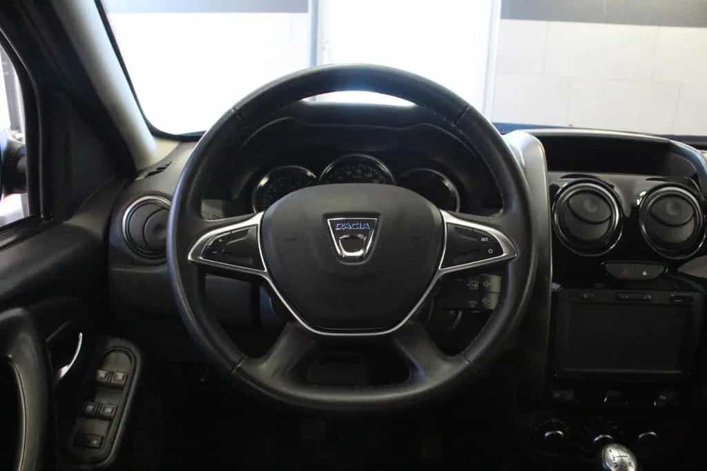Dacia Duster SCE 115 Laureate AHK *Navigation* 02/2018-photo-20