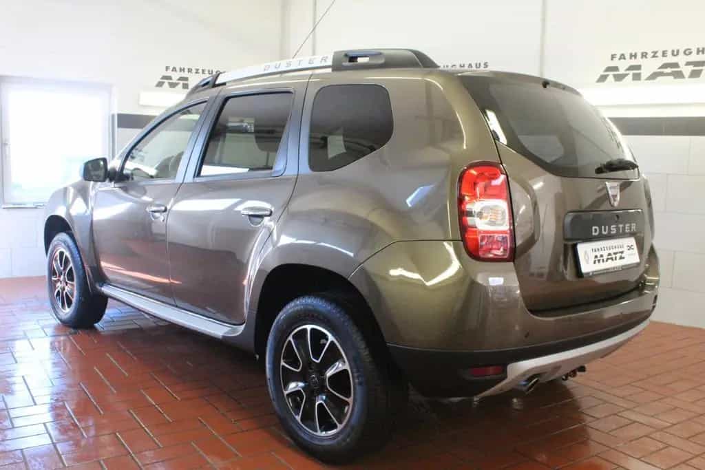 Dacia Duster SCE 115 Laureate AHK *Navigation* 02/2018-photo-4