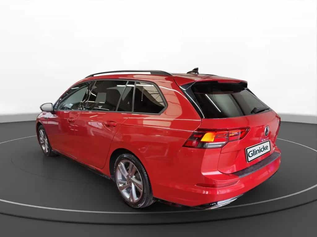 Volkswagen Golf VIII Variant 1.5 eTSI R-Line DSG LED Sthzg. 09/2021-photo-8