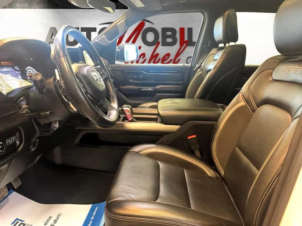 Dodge RAM 1500 5.7 Rebel GT eTorque / 4x4 / Pano 02/2023-photo-11