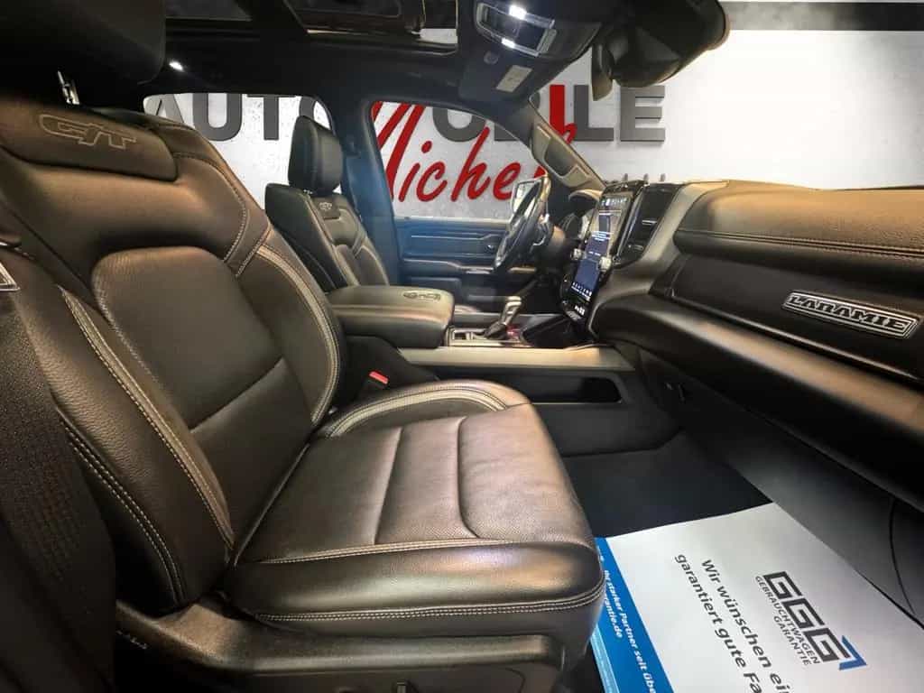 Dodge RAM 1500 5.7 Rebel GT eTorque / 4x4 / Pano 02/2023-photo-13