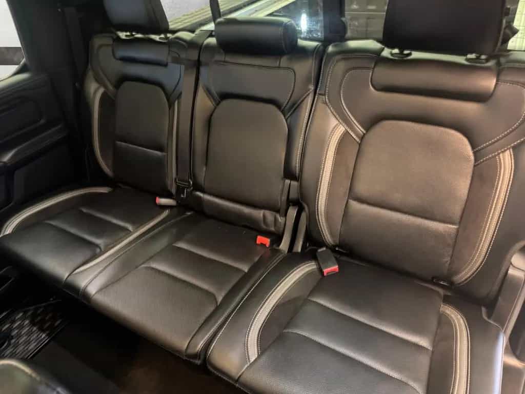 Dodge RAM 1500 5.7 Rebel GT eTorque / 4x4 / Pano 02/2023-photo-15