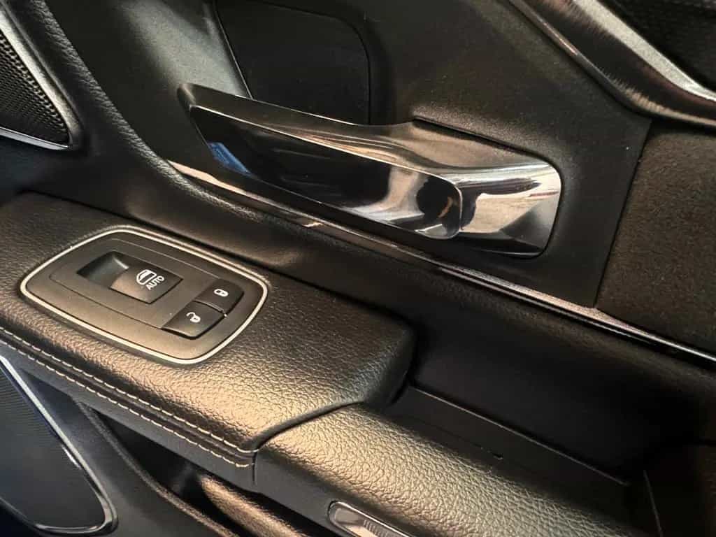 Dodge RAM 1500 5.7 Rebel GT eTorque / 4x4 / Pano 02/2023-photo-24