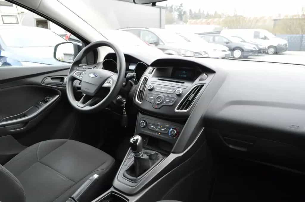 Ford Focus Turnier Ambiente S-HEFT/1. HAND/KLIMA 10/2016-photo-10