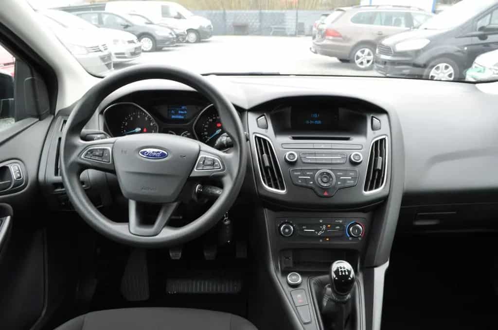 Ford Focus Turnier Ambiente S-HEFT/1. HAND/KLIMA 10/2016-photo-11