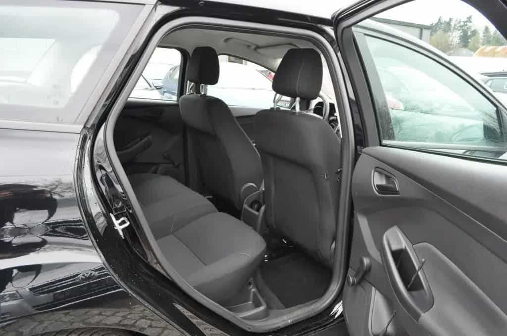 Ford Focus Turnier Ambiente S-HEFT/1. HAND/KLIMA 10/2016-photo-9