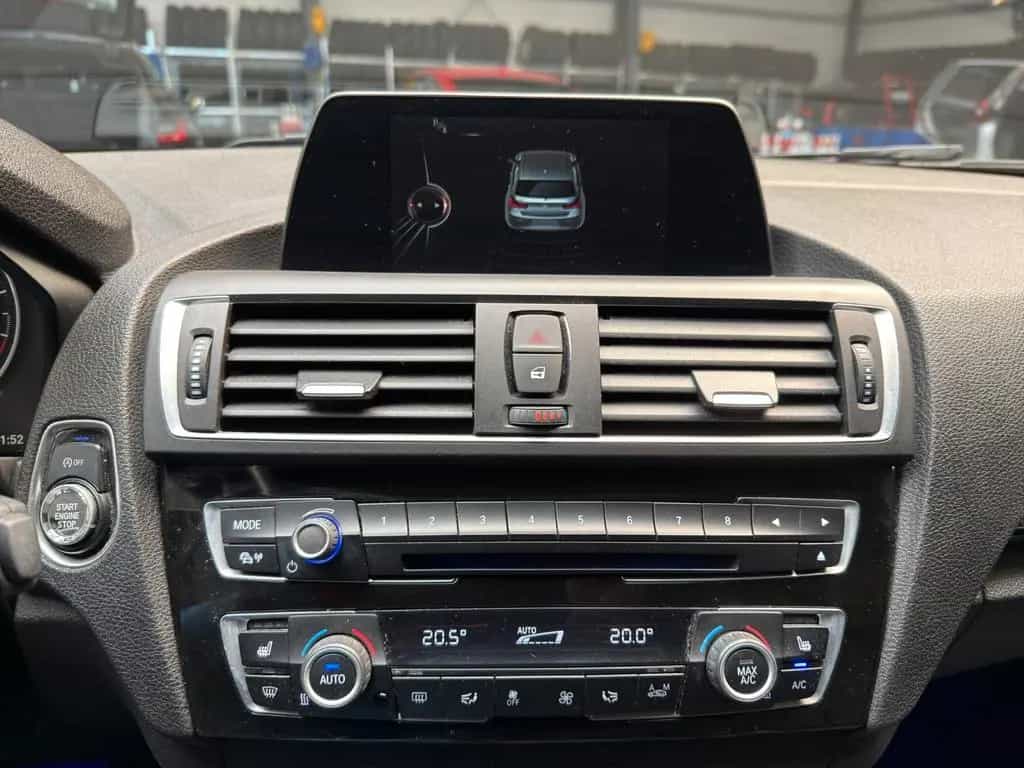 BMW 1 Series 120i Lim. M Sport SHZ LED 2-Z Klimaaut. PDC 02/2017-photo-18