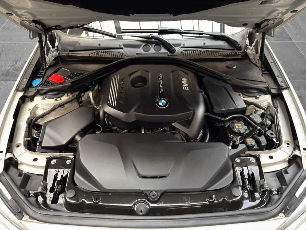 BMW 1 Series 120i Lim. M Sport SHZ LED 2-Z Klimaaut. PDC 02/2017-photo-26