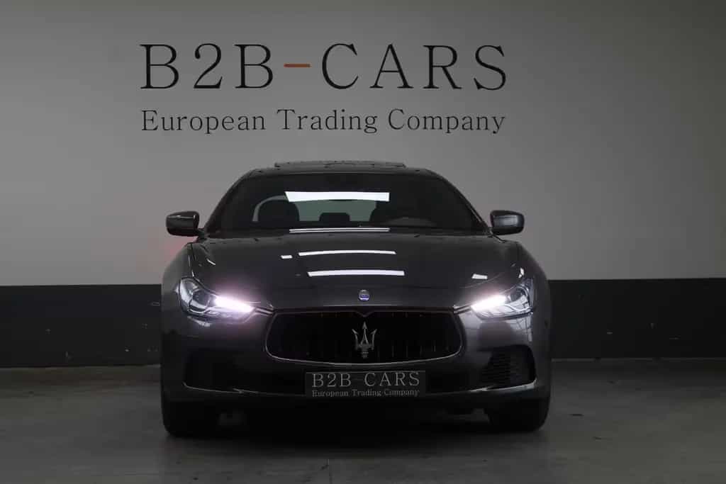 Maserati Ghibli 3.0 V6 Automatik - Dach - Leder - Xenon 08/2016-photo-1