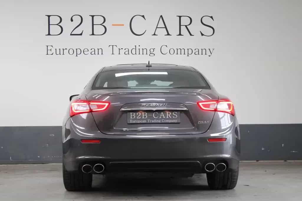 Maserati Ghibli 3.0 V6 Automatik - Dach - Leder - Xenon 08/2016-photo-4