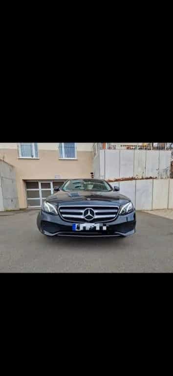 Mercedes-Benz E-Class 400 4MATIC AVANTGARDE Autom. AVANTGARDE 08/2017-photo-3