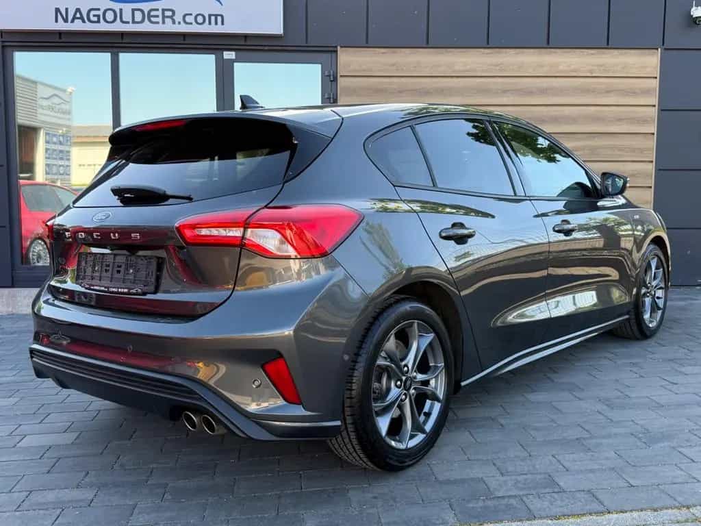 Ford Focus Lim. ST-Line*CAM*PANO*HEAD-UP* 10/2018-photo-4