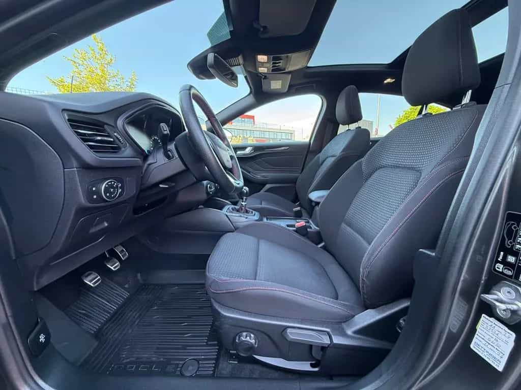 Ford Focus Lim. ST-Line*CAM*PANO*HEAD-UP* 10/2018-photo-7