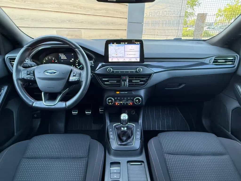 Ford Focus Lim. ST-Line*CAM*PANO*HEAD-UP* 10/2018-photo-8