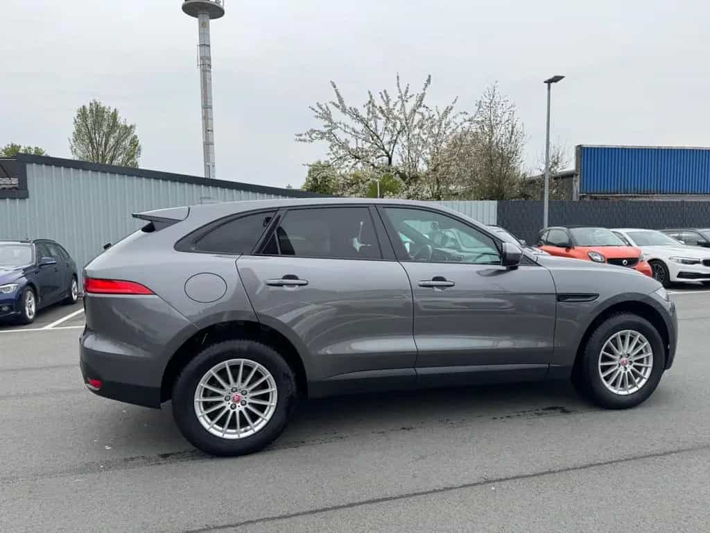 Jaguar F-Pace F-PACE *PRESTIGE*DEFEKT*LÄUFT UNRUHIG 08/2017-photo-10
