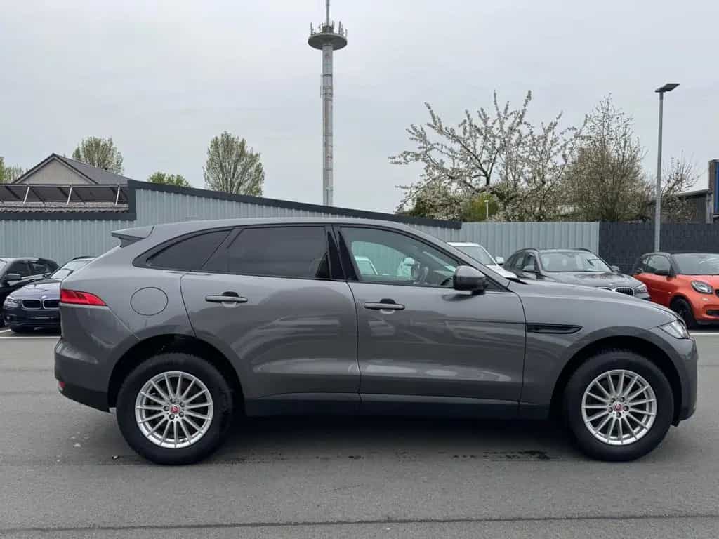 Jaguar F-Pace F-PACE *PRESTIGE*DEFEKT*LÄUFT UNRUHIG 08/2017-photo-11