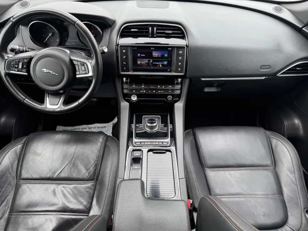 Jaguar F-Pace F-PACE *PRESTIGE*DEFEKT*LÄUFT UNRUHIG 08/2017-photo-15